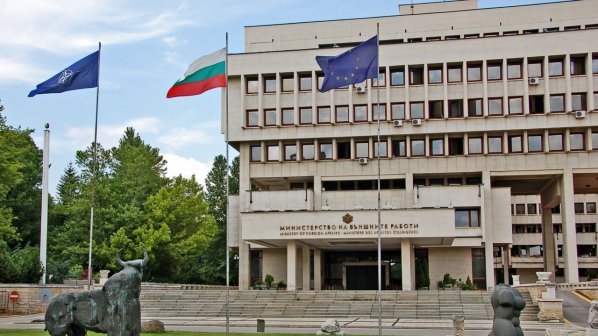 България загрижена от възможността за използването на руски въоръжени сили в Украйна