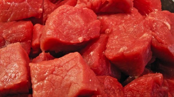 Заловиха 1,5 тона месо с неясен произход, съмняват се, че е кучешко