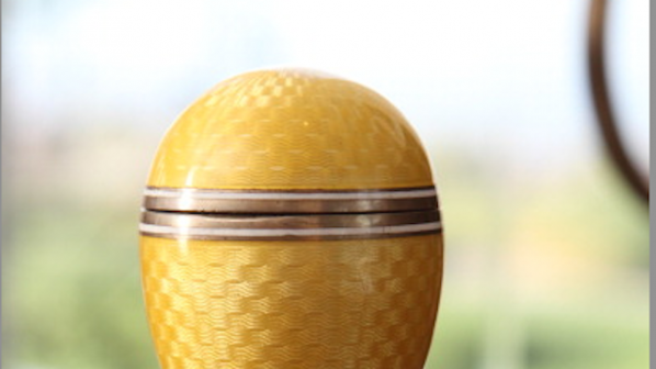 Оригинално златно яйце на Фаберже бе открито в кухнята на търговец (снимка)
