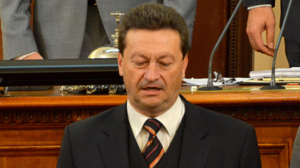 Ерменков за вота на недоверие: ГЕРБ си вкараха пореден автогол