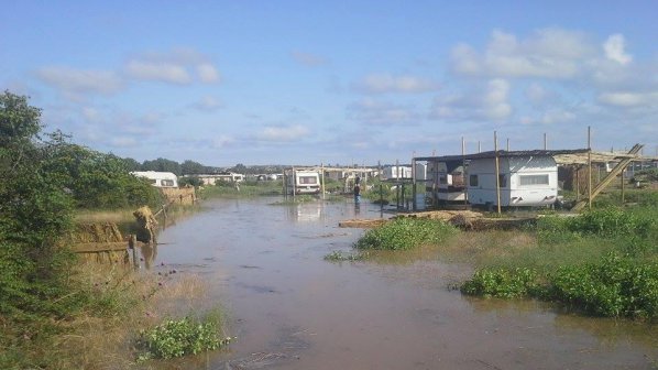 Къмпинг &quot;Градина&quot; е под вода, 150 бедстващи чакат евакуация