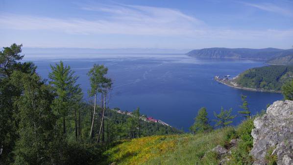 Кораб ще преработва отпадъци в гориво в езерото Байкал
