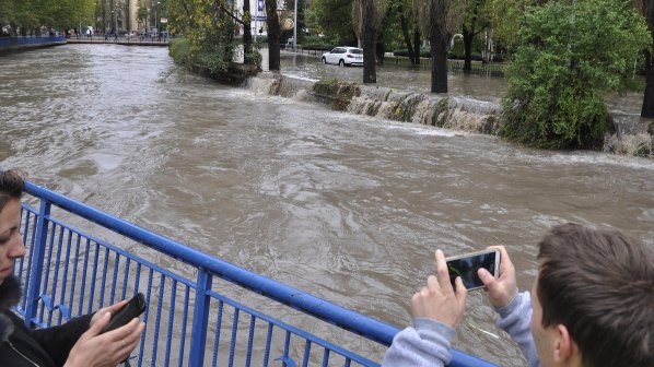 БЧК отпуска помощи на жителите от Ново Паничарево