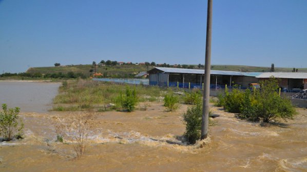 Мизия отново е под вода