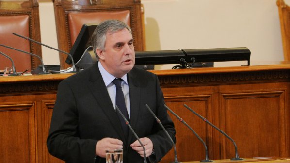 Пенсионната реформа влиза в парламента през април