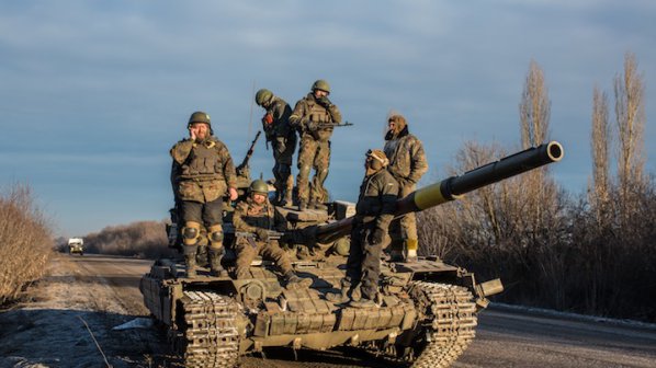 Подновиха боевете в Източна Украйна