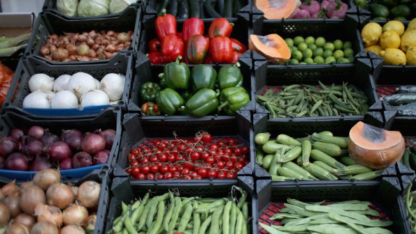 Консумираме 80% вносни плодове и зеленчуци