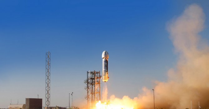Amazon изпита собствена космическа ракета