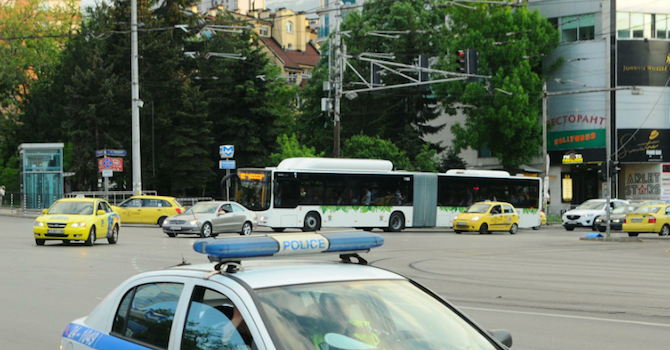 Очевидка от автобуса: Младеж с бухалка биеше наред, хората бяха в паника (снимка 18+)