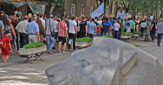 Протестиращите полицаи поискаха оставката на Бъчварова (видео)