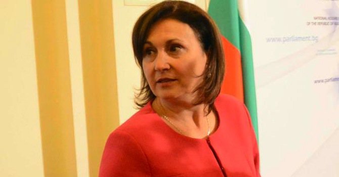 Бъчварова: Ще подам оставка, ако я поиска Борисов