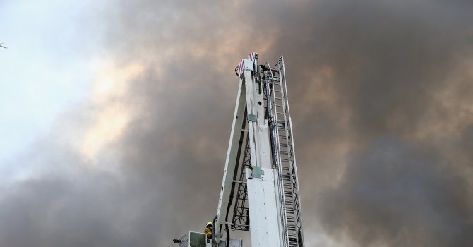 25 загинаха при пожар в Египет