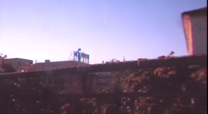 Камера във Варна засне нещо странно в небето (видео)