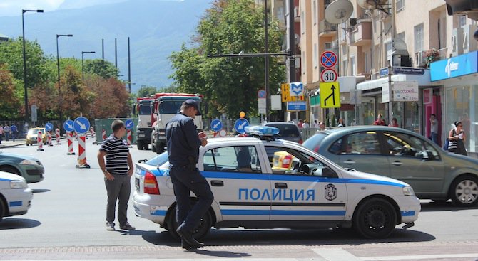 Отцепен бе районът около 29-а поликлиника в София