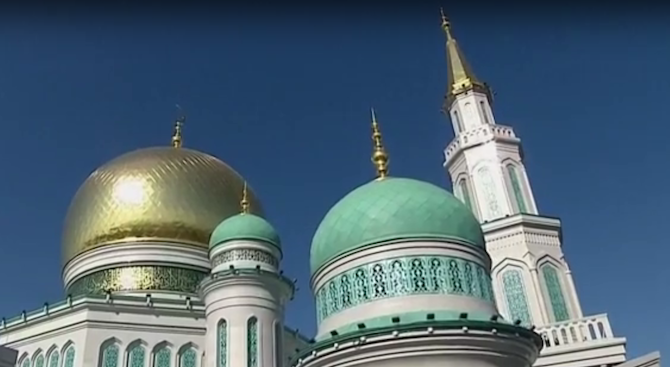 Путин и Ердоган откриха най-голямата джамия в Москва (видео)