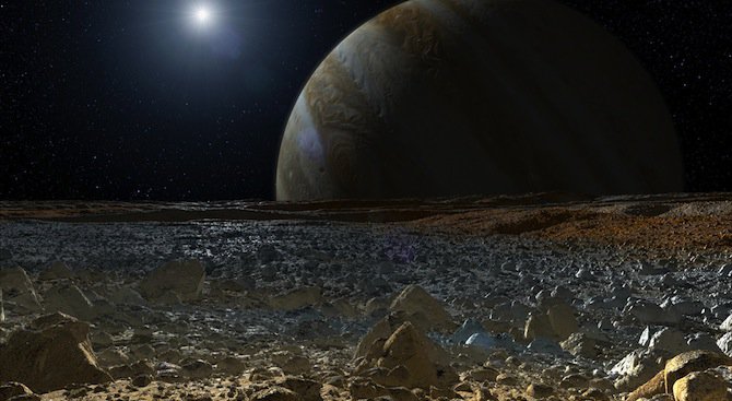 Комета може да е пренесла живот на луната на Юпитер Европа