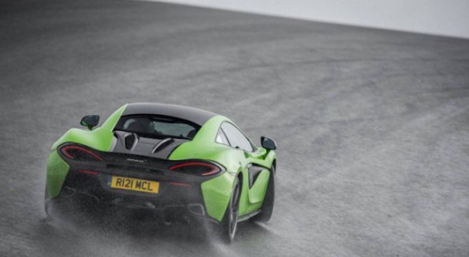 McLaren 570S е интелигентно решение за любителите на високи скорости