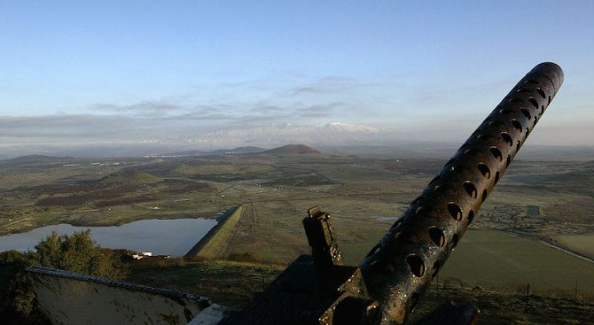 Пилот от сваления Су-24 е убит от наземен огън, потвърди Русия