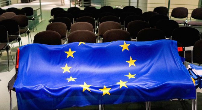 Знамената на ЕС изчезват от пресконференциите на полското правителство