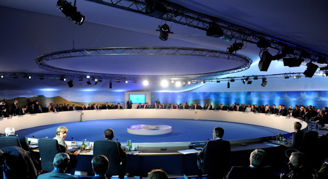 Даниел Митов участва в срещата на външните министри на НАТО в Брюксел