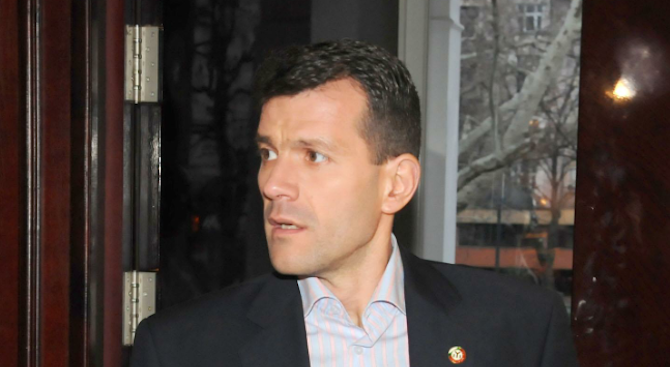 Боян Расате е арестуван в София