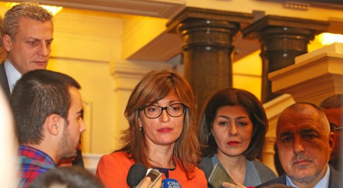 Екатерина Захариева бе избрана за правосъден министър (видео)