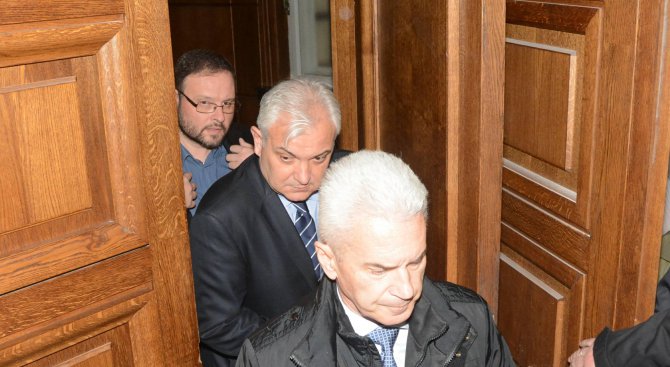 Продължава делото срещу Сидеров заради скандала на летище Варна