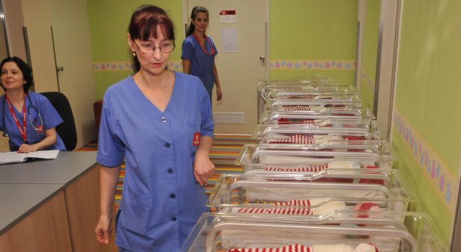 Пловдив заема второ място по раждаемост за 2015-та година с 6856 новородени