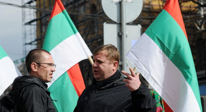 „Либералното“ и „евроатлантическо“ на Местан май трябва да се заменят с „протурско“ и „проосманско“,