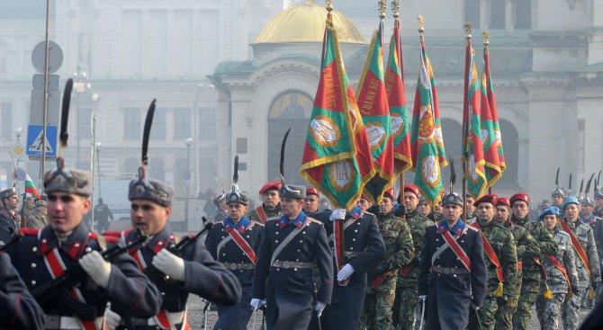 Утре ще бъде отслужен водосвет на бойните знамена, флаговете и знамената-светини на Българската арми