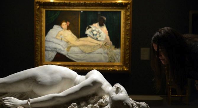Арестуваха гола авангардистка в парижкия музей &quot;Орсе&quot;
