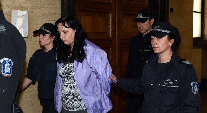 Не чувствам вина, обяви акушерката Емилия Ковачева