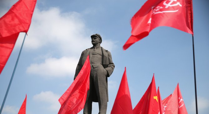 Путин: Ленин е заложил атомна бомба в Русия