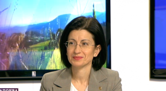 Соня Найденова: Ако има заговор за сваляне на правителството, да се намесят службите (видео)