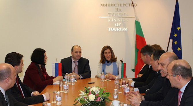 България и Русия подписаха протокол за сътрудничество в сферата на туризма