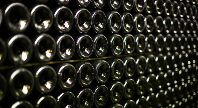 Белгия обмисля да забрани продажбата на алкохол през нощта