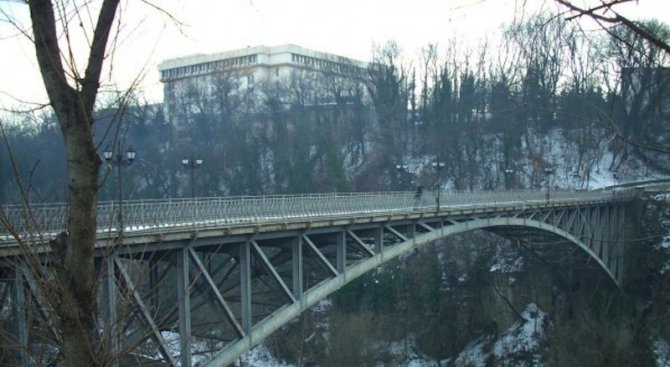 Откриха тялото на млад мъж в морето под Аспаруховия мост