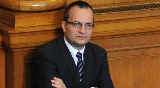 Мартин Димитров: Разочарован съм от повечето кандидати за КЗК