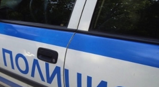 Мъж от Сливен е задържан за хулиганство в местно училище