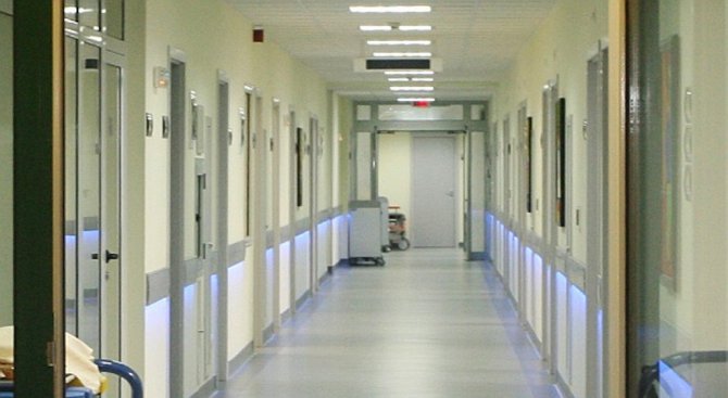 Обучават 15 болногледачки в болницата в Русе