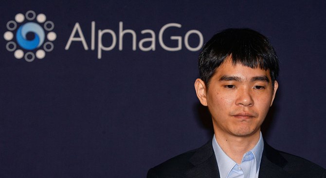 Изкуственият интелект на Google победи световния шампион в играта Го