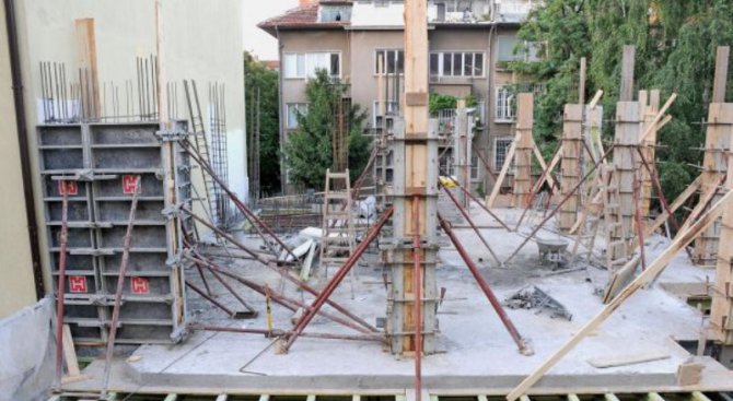 Ръст на строителството в ЕС, но солиден спад в България