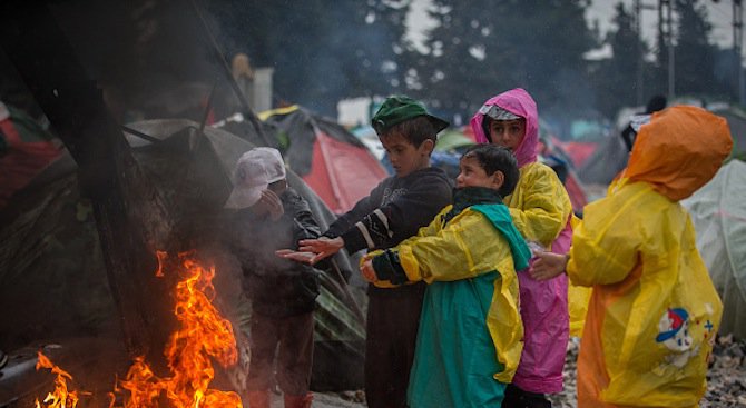 Бежанци се палиха в Идомени