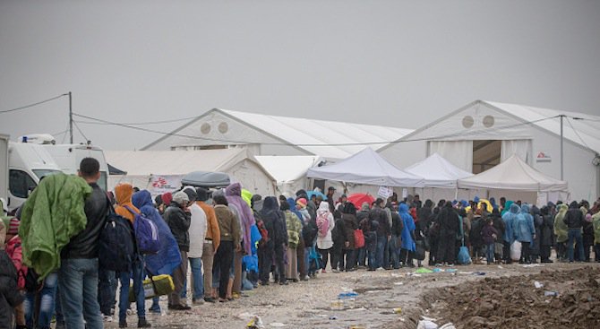 Чехия прие 21 бежанци християни от Ирак