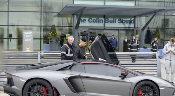 Lamborghini-то на Самир Насри се озова на наказателен паркинг
