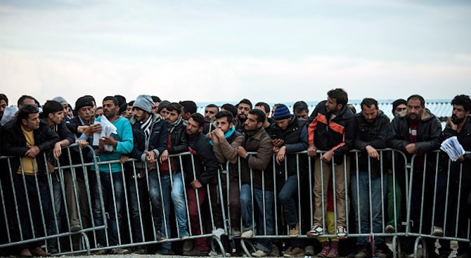 Македония депортира в Гърция 1600 нелегални имигранти от 4 април