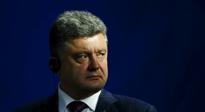 Съпартиец на украинския президент нахока Петро Порошенко за холандския референдум