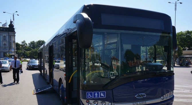 Електронна билетна система ще бъде въведена през юни в градския транспорт на Бургас