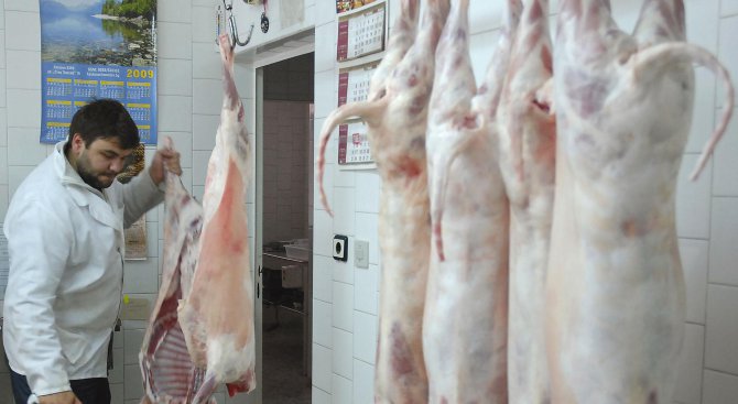 Намаляло е изкупуването на българско агнешко месо