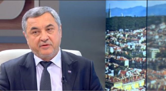 Валери Симеонов: Предложих на Борисов да освободи Надежда Нейнски като посланик в Анкара (видео)
